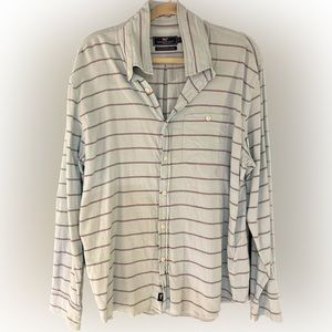 Vineyard Vines Button Down Polo size Large